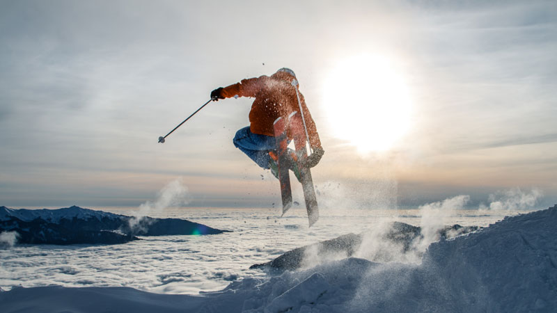 Старт продаж сезонных ски-пассов со скидкой до 25%!