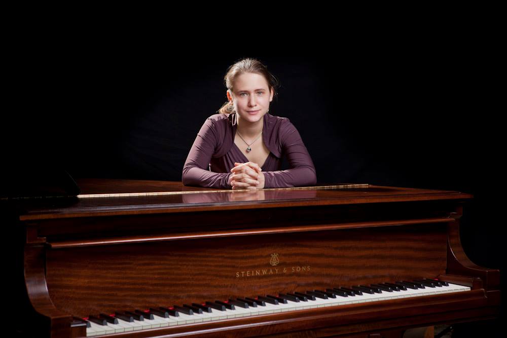 Бесплатный фортепианный концерт Марины Яхлаковой