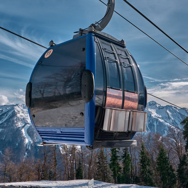 Двойное приключение: канатные дороги и музей науки «Экспириментус»    